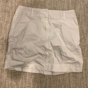 Vineyard Vines White Skirt size 4